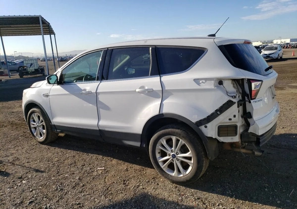 Ford Escape cena 34900 przebieg: 94420, rok produkcji 2017 z Okonek małe 67